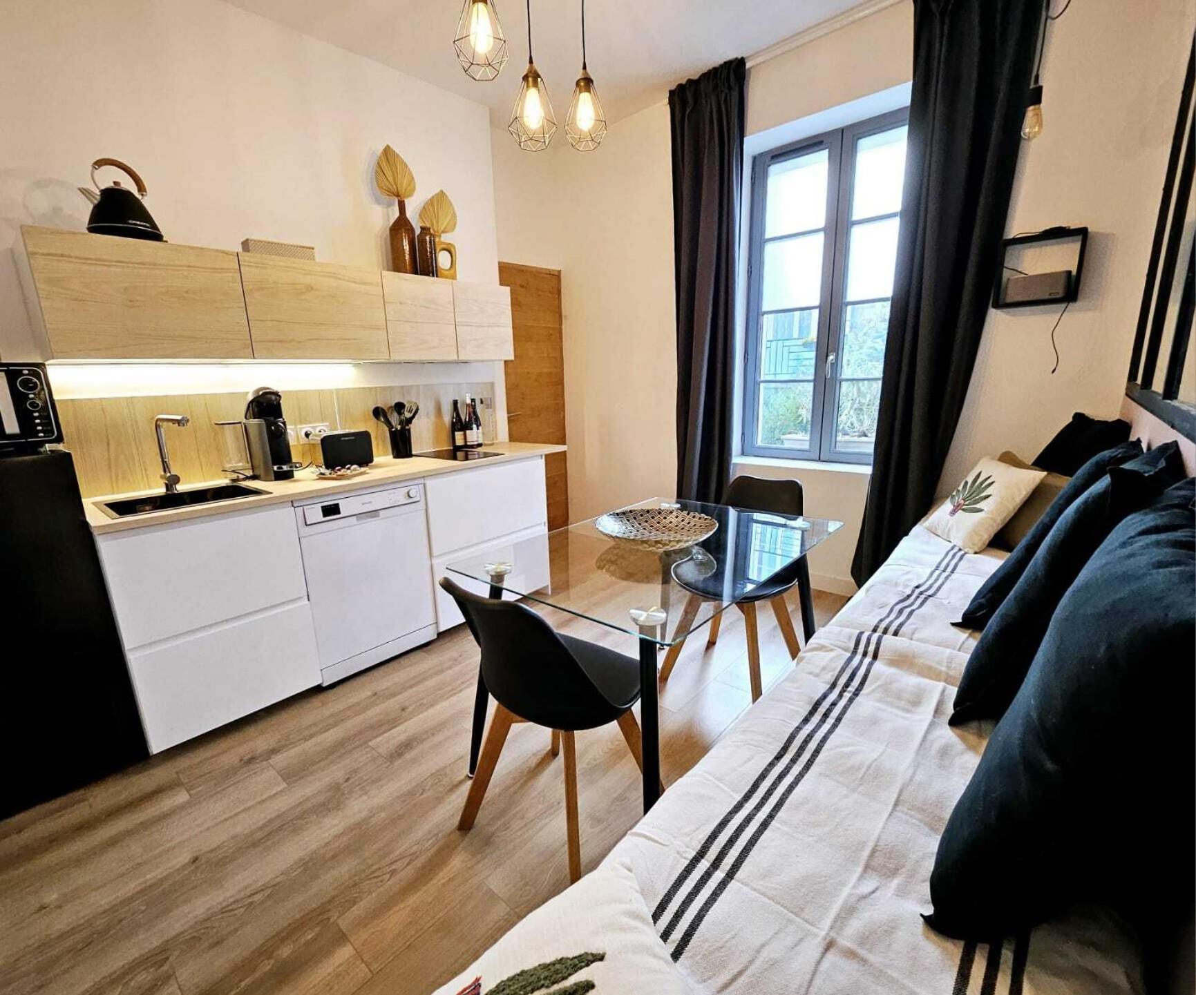 La Maison Grivolas Appartements Et Maison D'Hotes Avignon Room photo