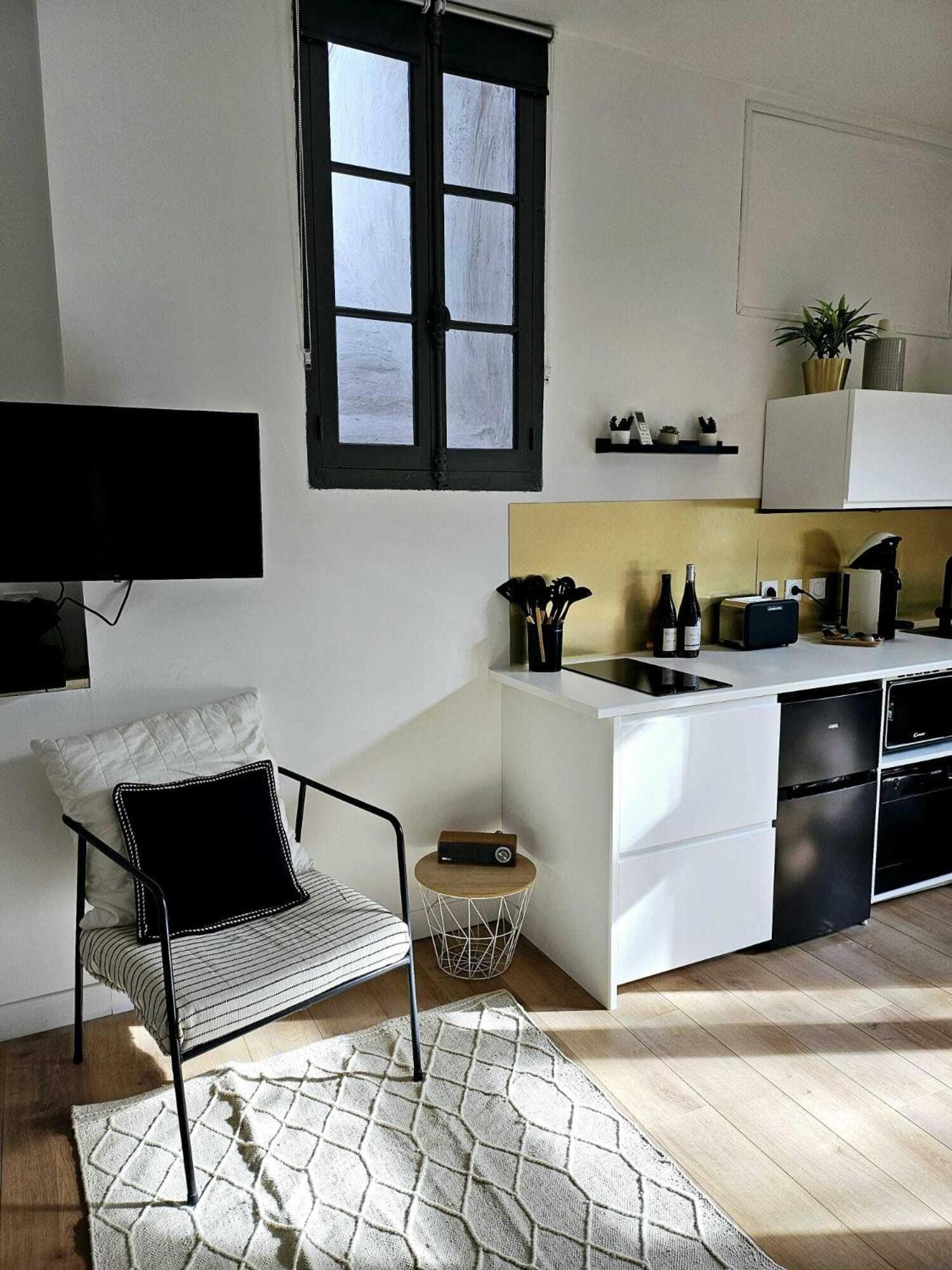 La Maison Grivolas Appartements Et Maison D'Hotes Avignon Room photo